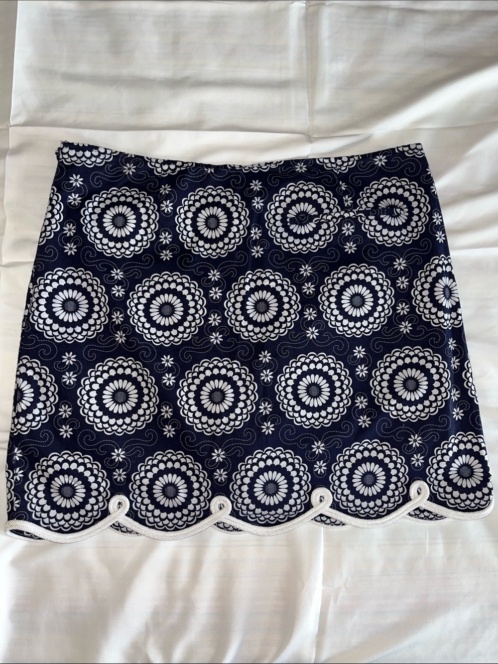 Golftini Jump Rope Blue and White Scalloped  Hem Skort 10 - Picture 3 of 7